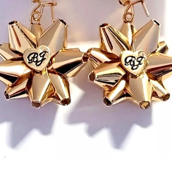 New Betsey Johnson Gold Bow Dangle Earrings - Picture 12 of 13